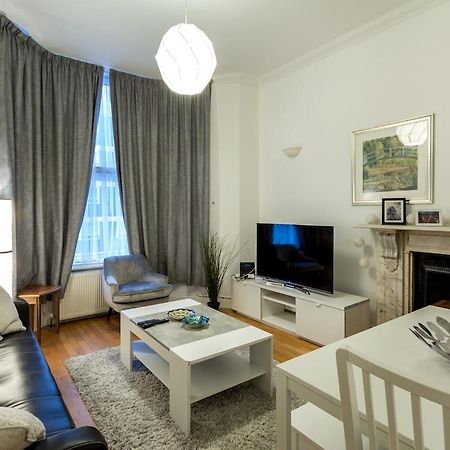 Spacious 1 Bed In West Kensington Or Hammersmith Londra Esterno foto
