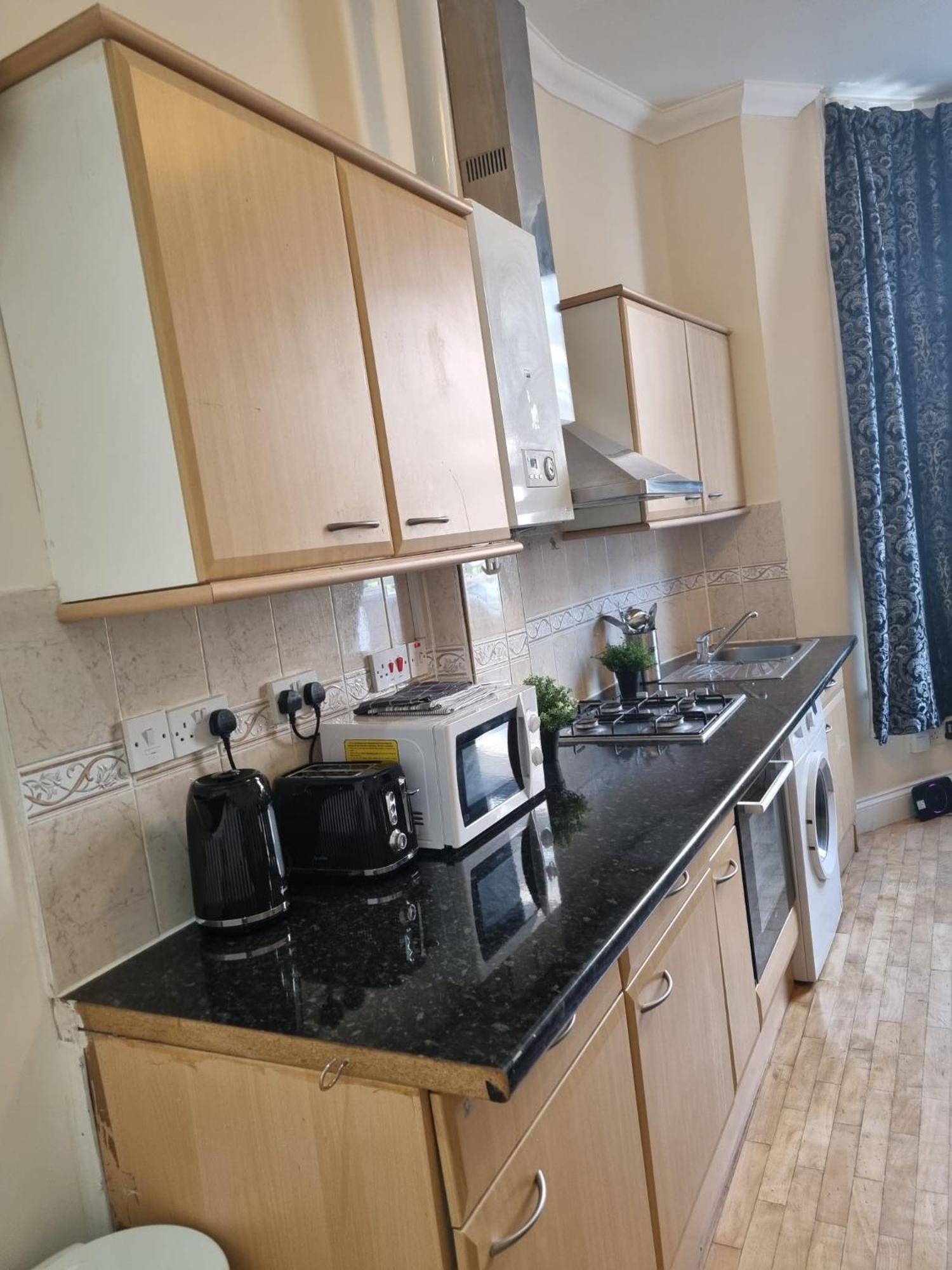 Appartamento Spacious 1 Bed In West Kensington Or Hammersmith Londra Camera foto